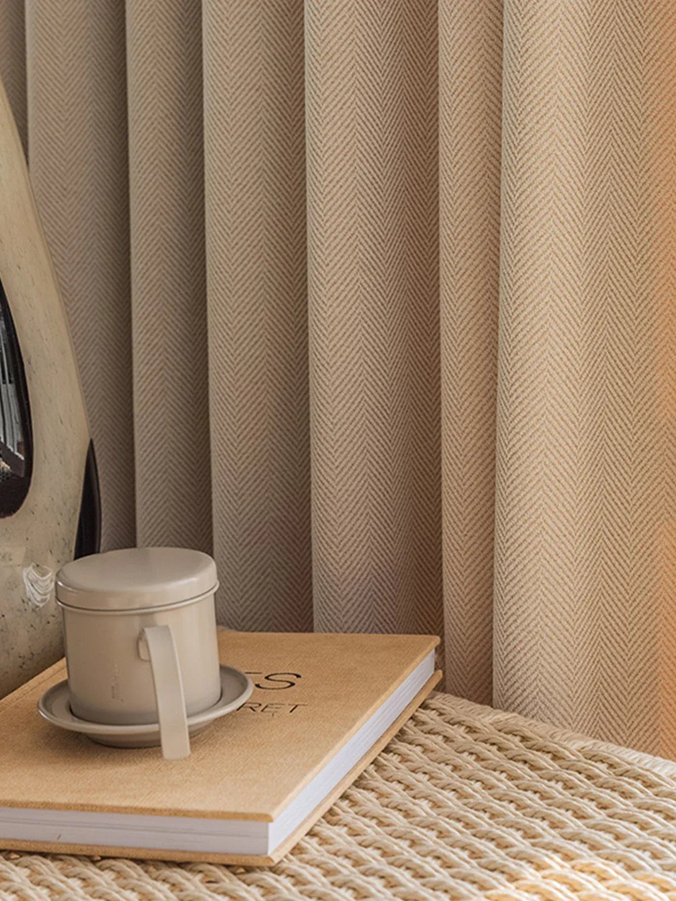 Rideaux Élégants Salon – Occultants Texturés, Protection Thermique et Intimité